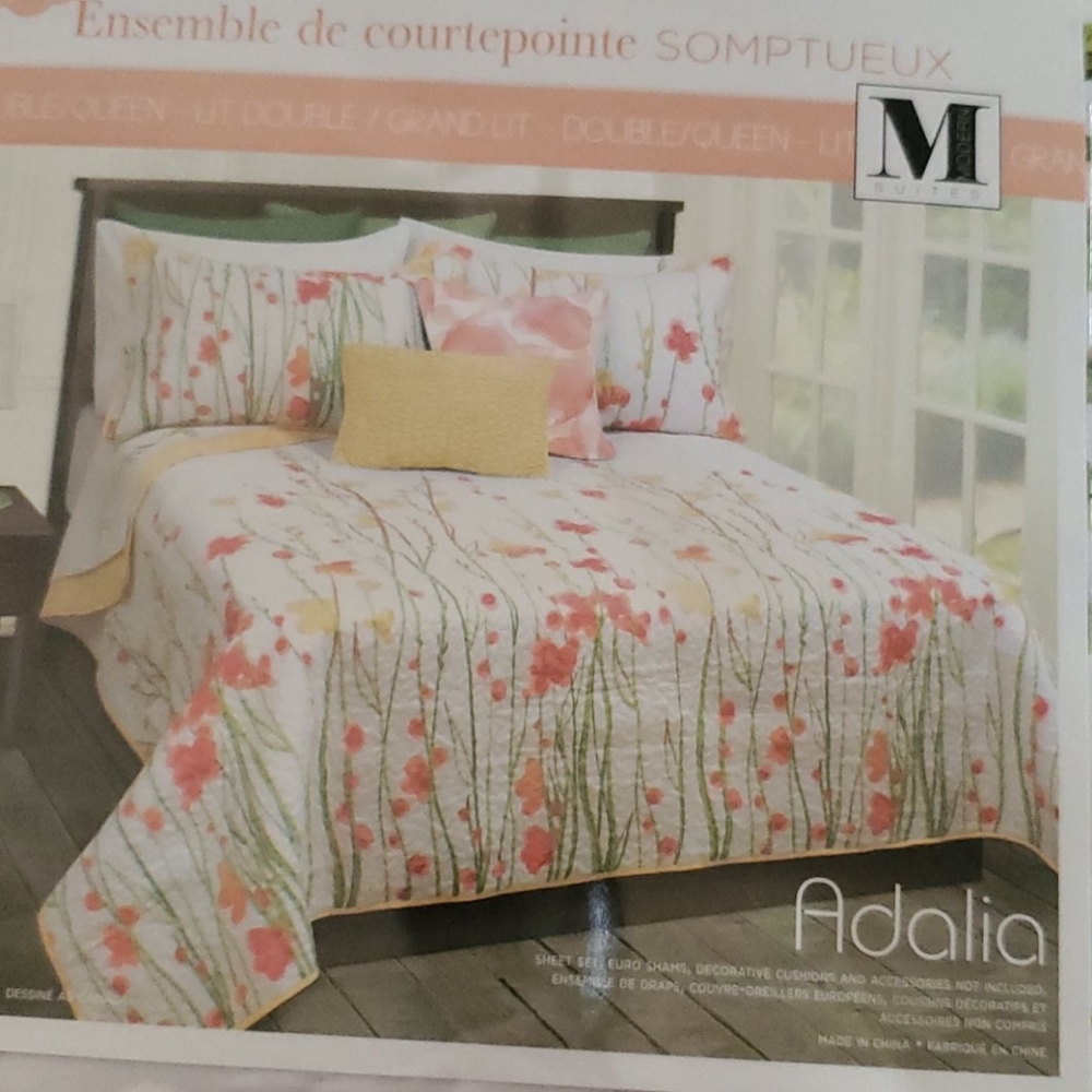 Queen 3 piece Quilt Set